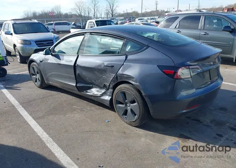 2023 Tesla Model 3 Rear-Wheel Drive z USA, uszkodzony, nr VIN 5YJ3E1EA0PF662632